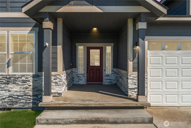 1300 W Marina Drive #33, Moses Lake, WA 98837