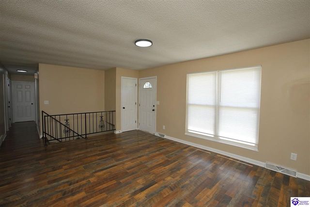 842 S Atcher Street, Radcliff, KY 40160