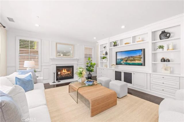 63 Rossmore, Irvine, CA 92620