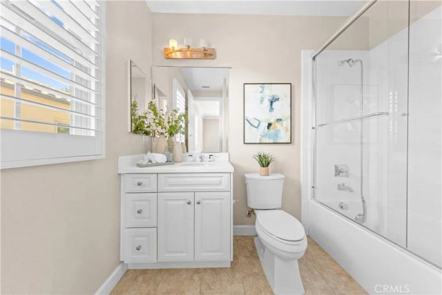 63 Rossmore, Irvine, CA 92620