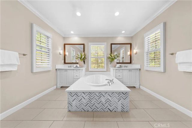 63 Rossmore, Irvine, CA 92620