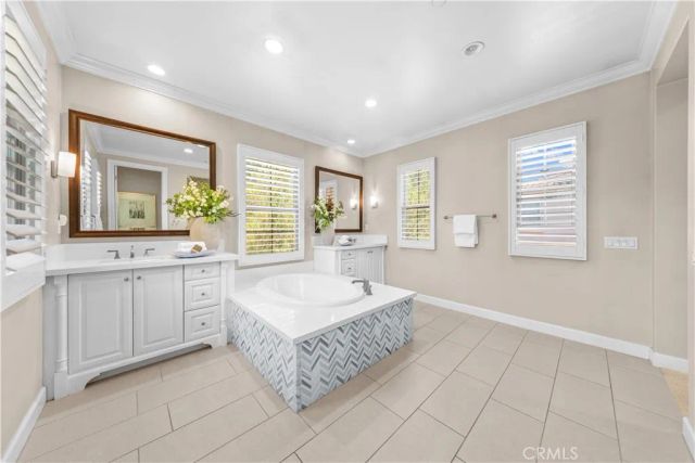 63 Rossmore, Irvine, CA 92620