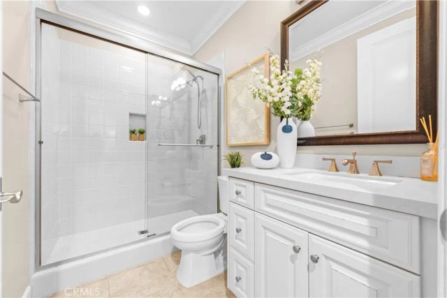 63 Rossmore, Irvine, CA 92620