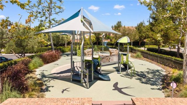 63 Rossmore, Irvine, CA 92620