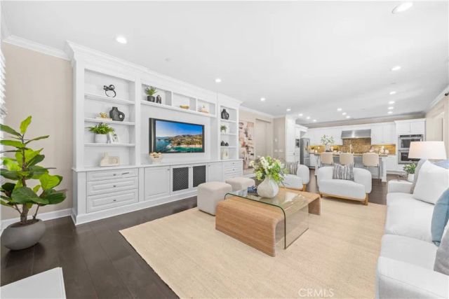 63 Rossmore, Irvine, CA 92620