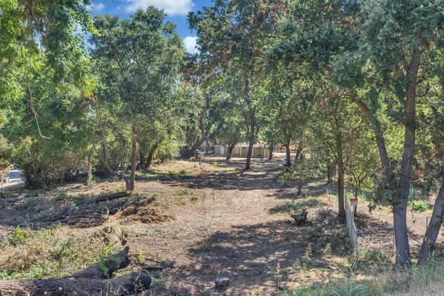 5720 Riverside Blvd, Sacramento, CA 95822