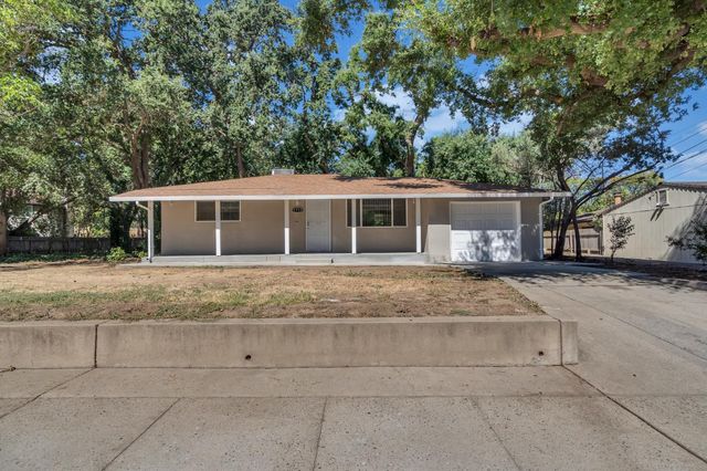 5720 Riverside Blvd, Sacramento, CA 95822