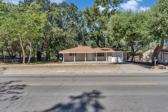 5720 Riverside Blvd, Sacramento, CA 95822