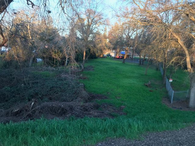 5720 Riverside Blvd, Sacramento, CA 95822