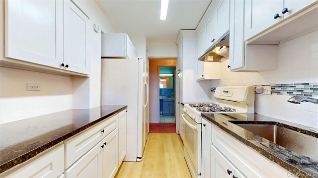 8420 153rd 4C, Howard Beach, NY 11414