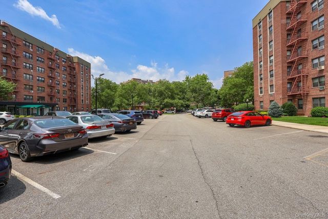 8420 153rd 4C, Howard Beach, NY 11414
