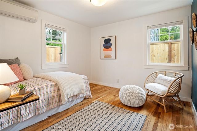 7264 27th Avenue NE, Seattle, WA 98115