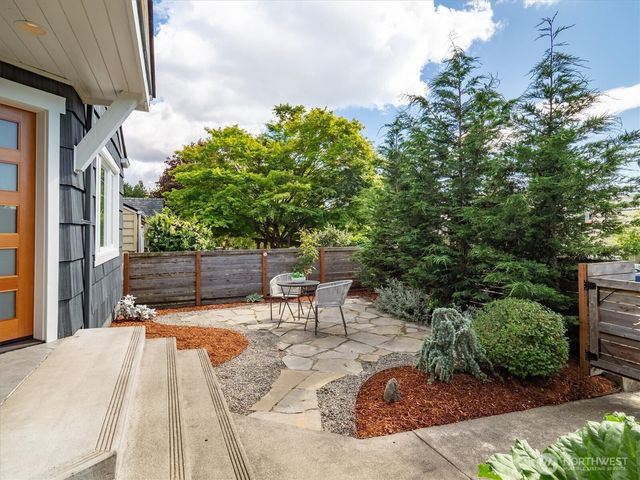 7264 27th Avenue NE, Seattle, WA 98115