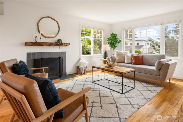 7264 27th Avenue NE, Seattle, WA 98115