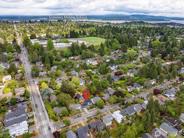 7264 27th Avenue NE, Seattle, WA 98115