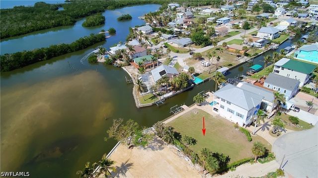 24587 Redfish ST, Bonita Springs, FL 34134