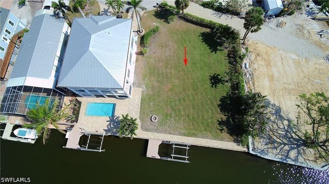 24587 Redfish ST, Bonita Springs, FL 34134