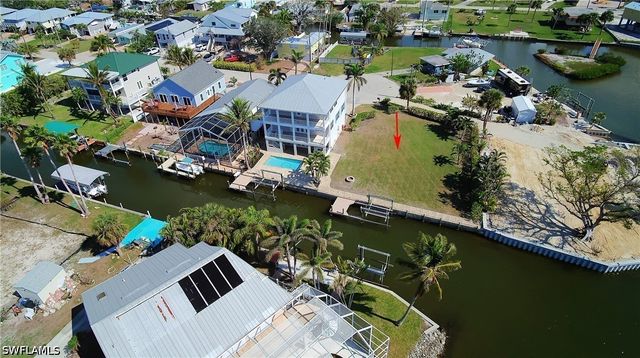 24587 Redfish ST, Bonita Springs, FL 34134