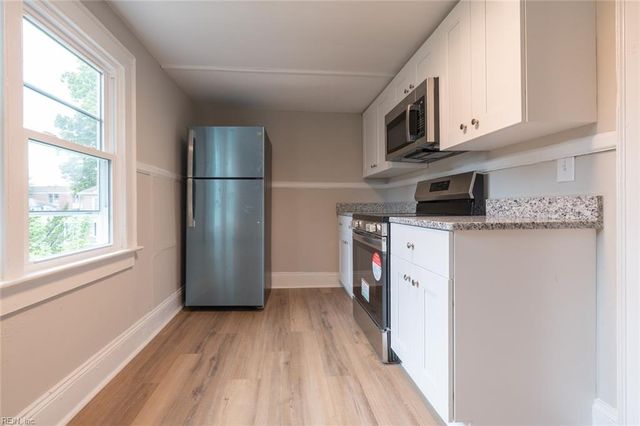 124 Wellons ST, Suffolk, VA 23434