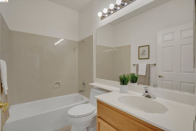 1711 Kent Dr, Brentwood, CA 94513