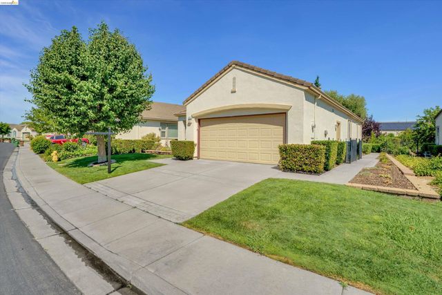 1711 Kent Dr, Brentwood, CA 94513