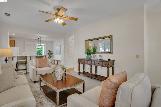 1711 Kent Dr, Brentwood, CA 94513