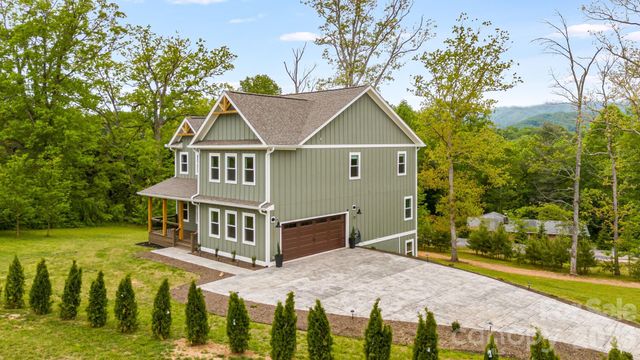 17 Baxter Woods Lane, Candler, NC 28715