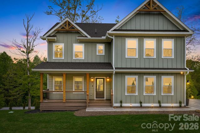 17 Baxter Woods Lane, Candler, NC 28715