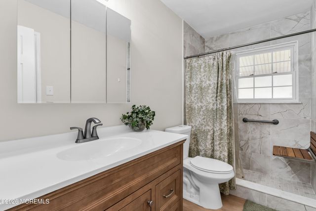 41 W Connecticut Concourse, Jackson, NJ 08527