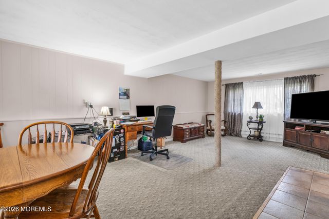 41 W Connecticut Concourse, Jackson, NJ 08527