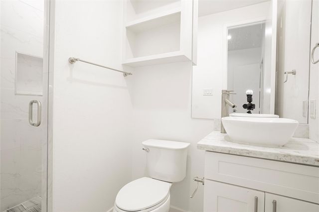 5107 N Hall Street, Dallas, TX 75235