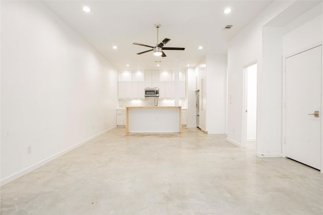 5107 N Hall Street, Dallas, TX 75235