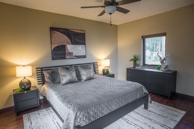 11132 BOGEY CIR, Lead, SD 57747