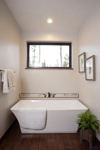 11132 BOGEY CIR, Lead, SD 57747