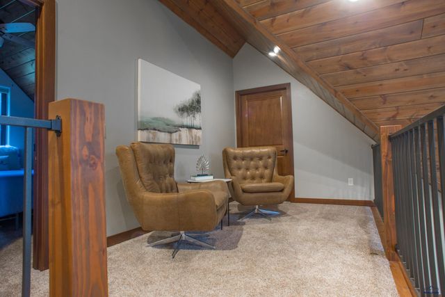 11132 BOGEY CIR, Lead, SD 57747