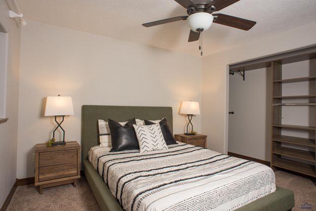 11132 BOGEY CIR, Lead, SD 57747