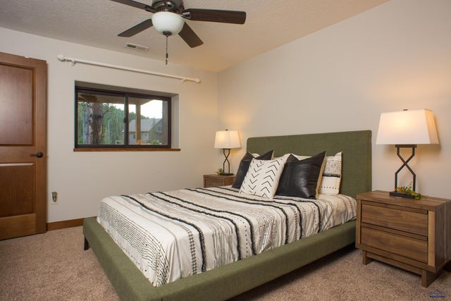 11132 BOGEY CIR, Lead, SD 57747