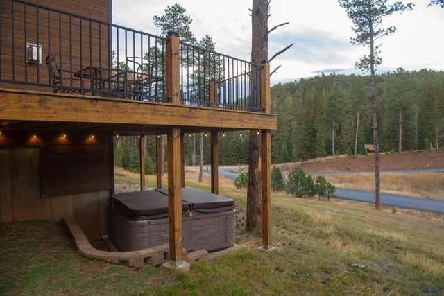 11132 BOGEY CIR, Lead, SD 57747