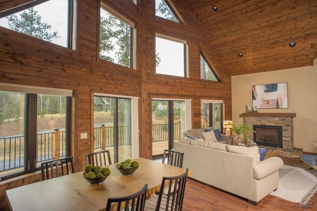 11132 BOGEY CIR, Lead, SD 57747