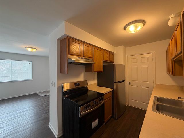 28185 Raleigh Crescent Drive 106, Chesterfield Twp, MI 48051