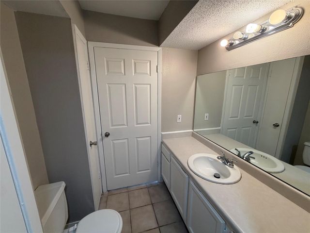 1524 Poplar Cove Street, La Porte, TX 77571