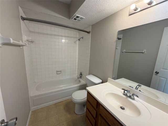 1524 Poplar Cove Street, La Porte, TX 77571