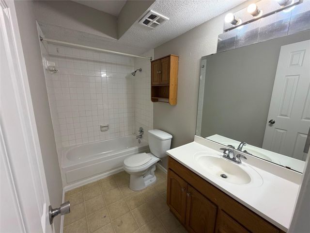 1524 Poplar Cove Street, La Porte, TX 77571
