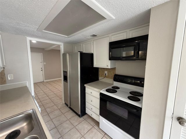 1524 Poplar Cove Street, La Porte, TX 77571