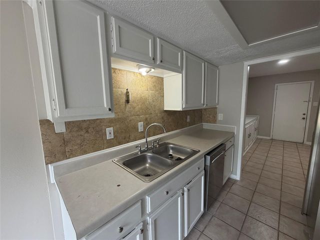 1524 Poplar Cove Street, La Porte, TX 77571