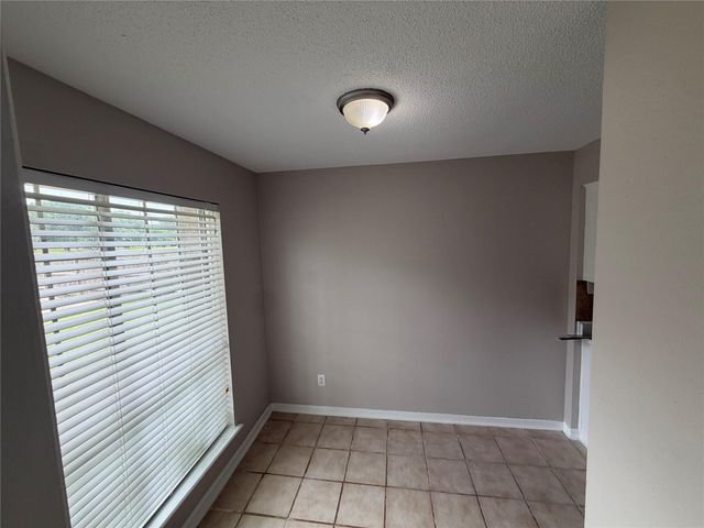 1524 Poplar Cove Street, La Porte, TX 77571