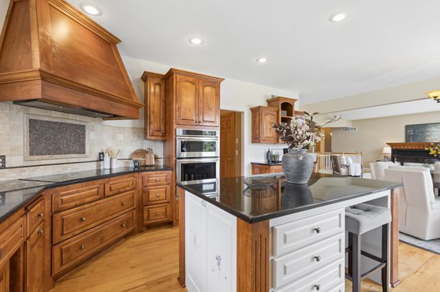 4700 Covey Trail, Medina, MN 55340