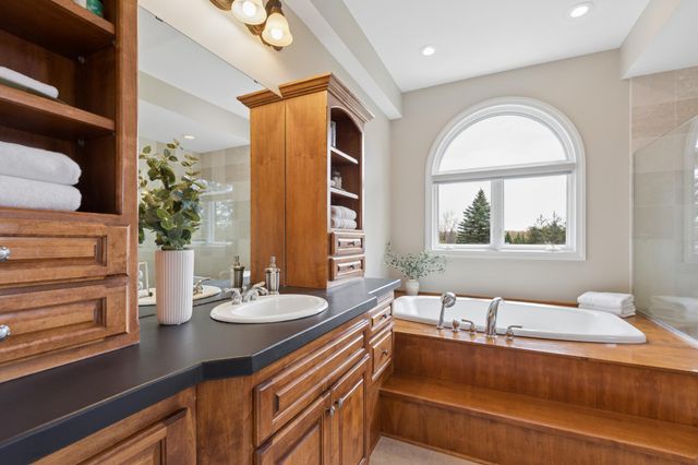 4700 Covey Trail, Medina, MN 55340