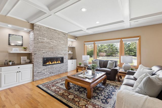 4700 Covey Trail, Medina, MN 55340