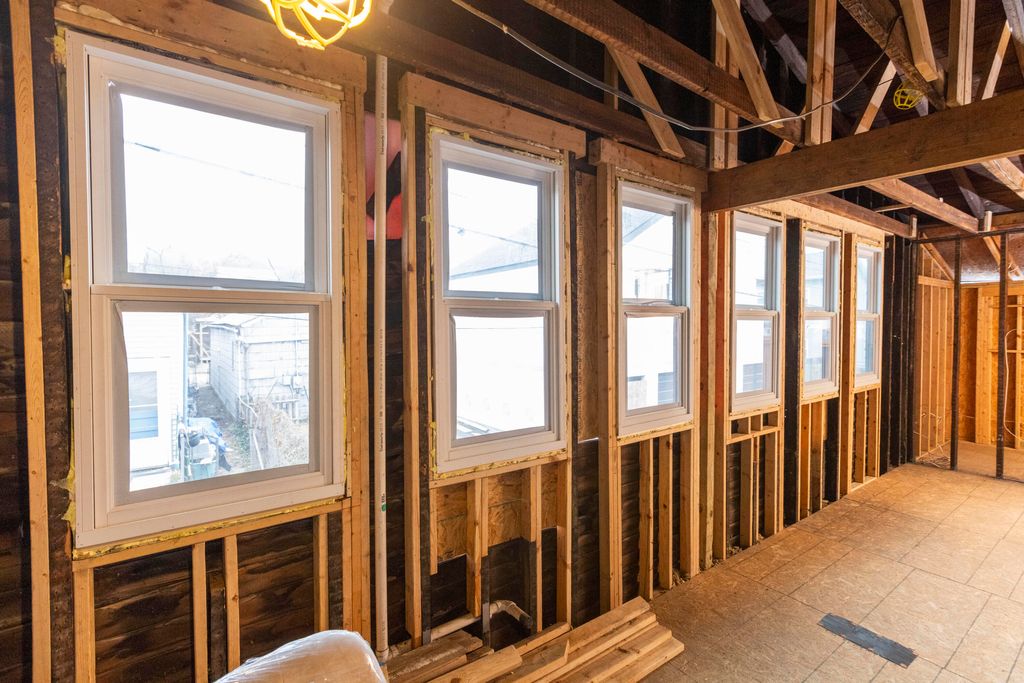 518 W 7th Street, Covington, KY 41011